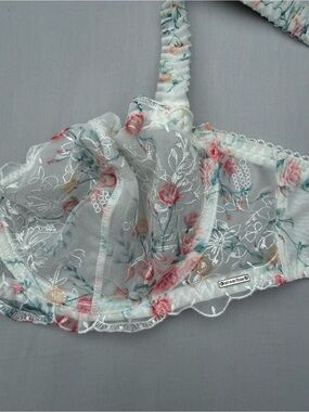 Floral Sheer Underwire Bra - white with Pink flowers